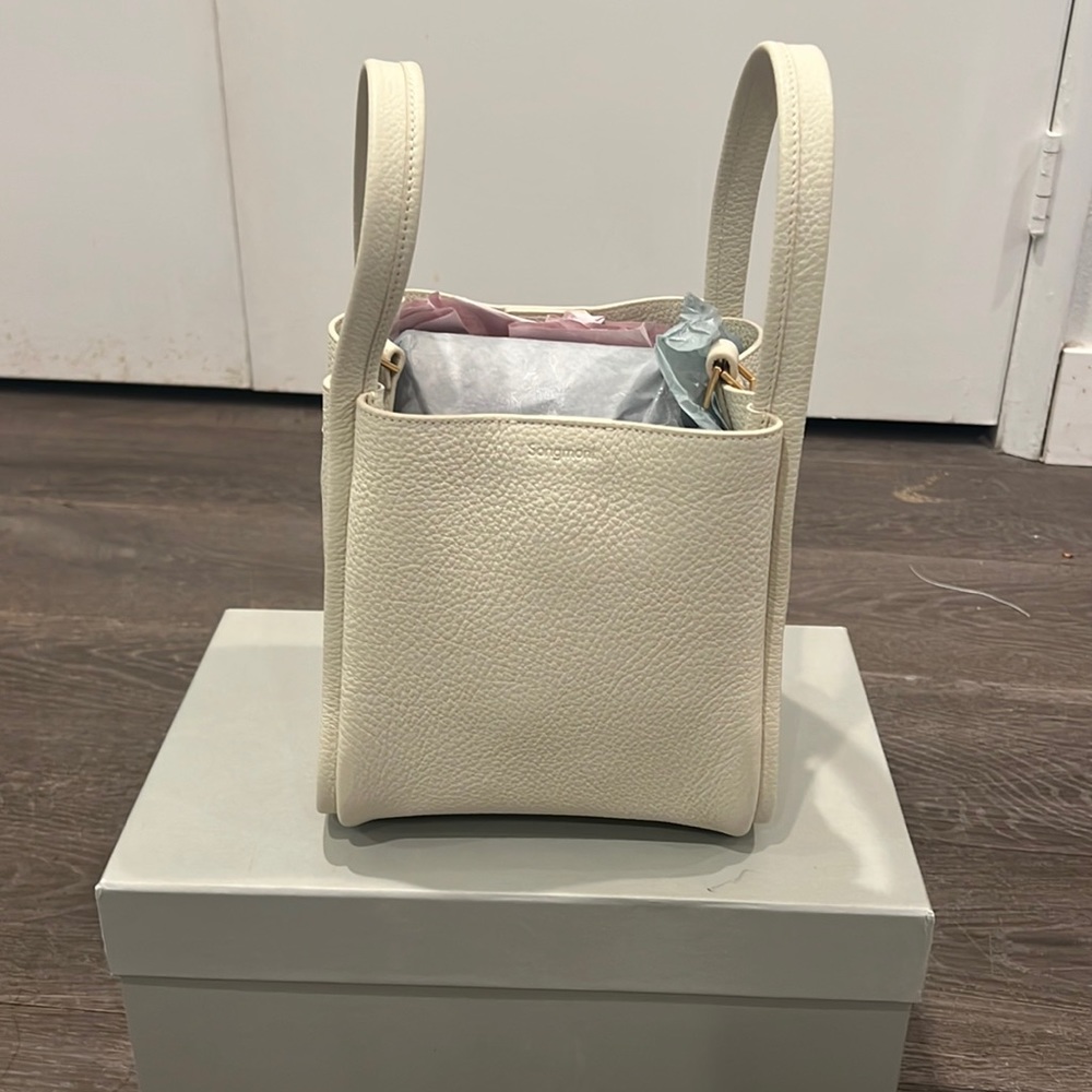 NEW Songmont Bucket bag in creamy white